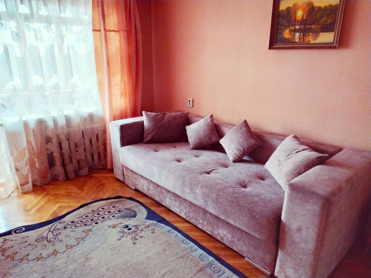 Apartment On Oktyabrskaya 105 Bobruisk Exterior foto